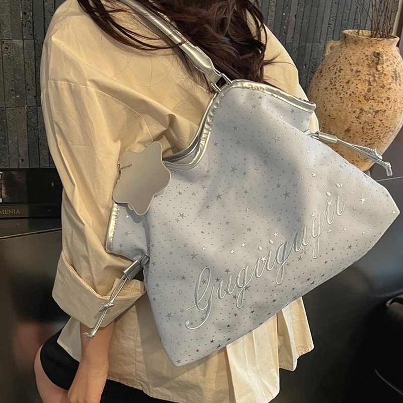 Женская сумка-тоут с узором в  – обзор и цена Structured Handbag Work